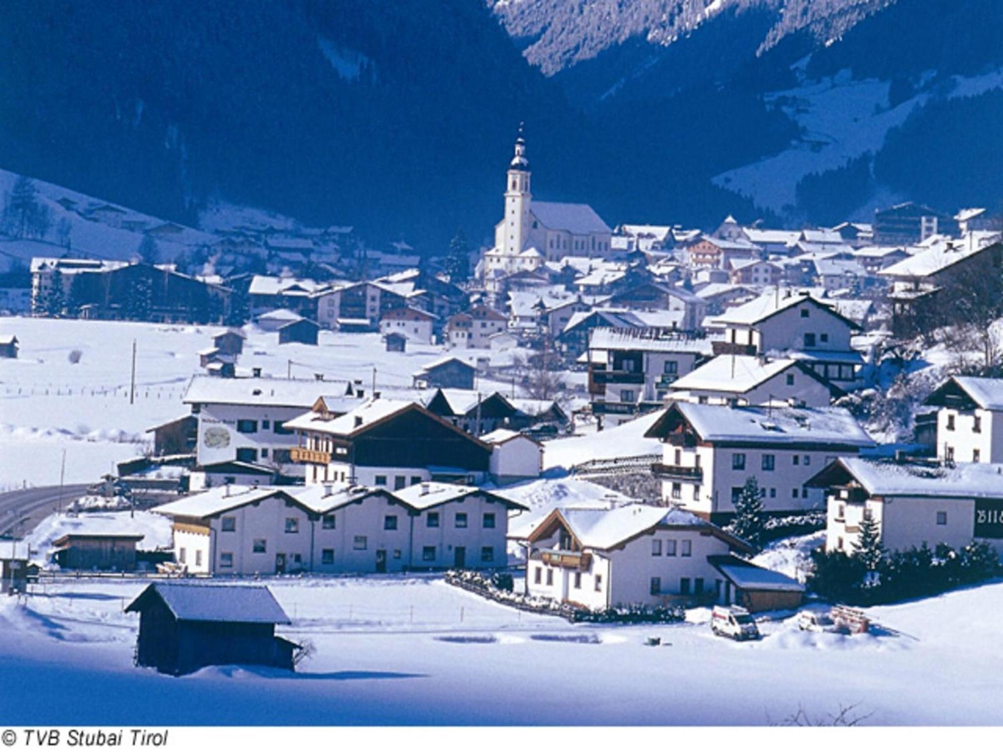 Property in Neustift im Stubaital Exterior foto